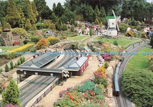 D236411 Beaconsfield Greenhaily Station Bekonscot Modell Village Jarrold