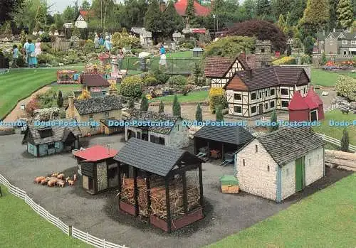 D236415 Beaconsfield Hanton Village With Church and Farm Jarrold