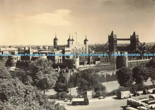 D238784 London The Tower of London Camden Graphics BBC Hulton Picture Library