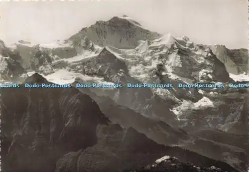 D232971 Interlaken Blick auf die Berge