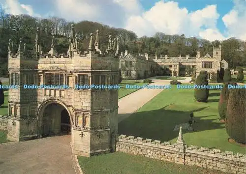 D236552 Cornwall Lanhydrock Haus in der Nähe von Bodmin The Gate House und East Front Lark