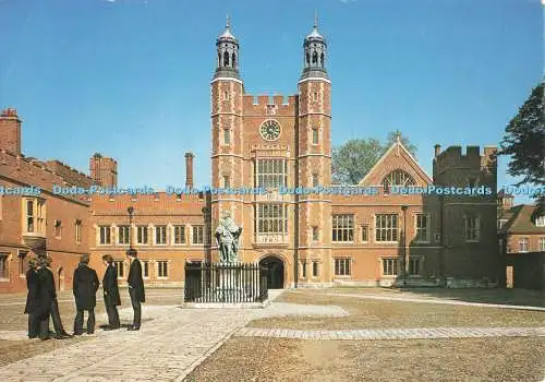 D233005 Eton College Schulhof mit Lupton Tower und Gründerstatue aktuelle Pr