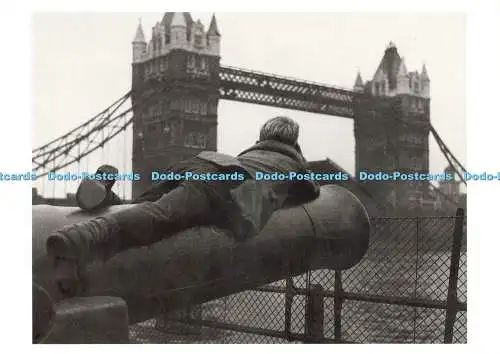 D238893 Tower Bridge Tushita G Hahn Placard Galerie
