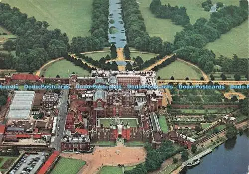 D236627 Middlesex Hampton Court Palace Luftansicht vom Nordwesten Ministerium für Publ