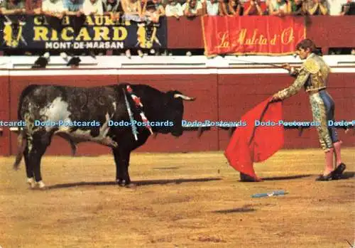D234404 Toros El Cordobes Going in to Kill C Rivas Savir