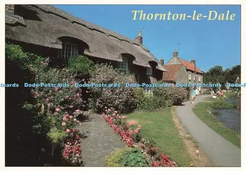 D233093 Thornton le Dale Reetdachhaus North Yorkshire E T W Dennis and Sons