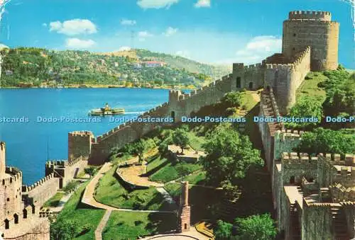 D234410 Istanbul Die Festung und der Bosporus Keskin Farbe