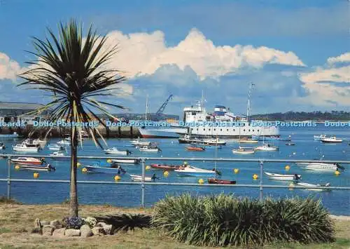 D238997 Isles of Scilly Scillonian III at St Mary Harbour Beric Tempest F E Gibs