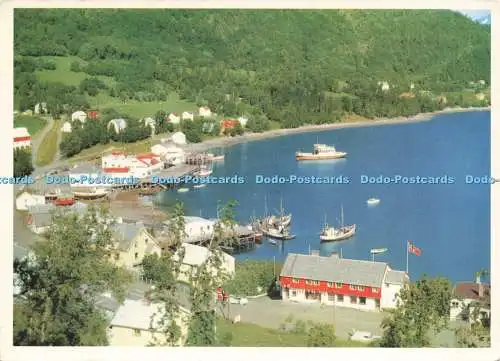 D229813 Norwegen Das Dorf Lyngseidet mit seiner Fähre Aune Ultra