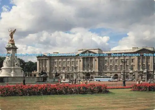 D233150 London Buckingham Palace Judges Postcards Ltd C 9650 1988