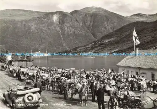 D236807 Norge Olden Hesteskyss Normann