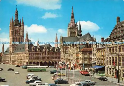 D236891 Ieper De Hallen en Marktplaats Krüger