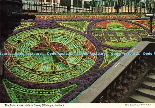 D230262 Scotland Edinburgh Princes Street The Floral Clock John Hinde Ltd D Nobl