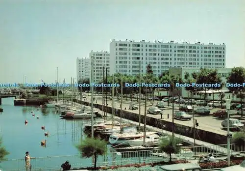 D239635 Lorient Le Bassin a Flot vu du Palais des Congres Gabier Pierre Artaud a