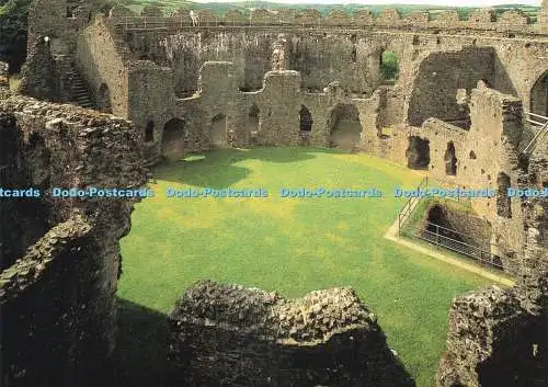 D230518 Cornwall Restormel Castle thront auf einem High Mound englisches Erbe