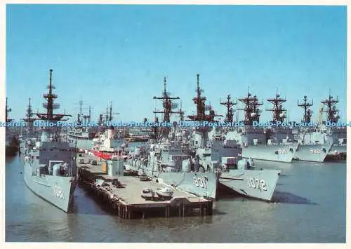 D230989 South Carolina Charleston U S Naval Station Charleston Postkarte Küste Plast
