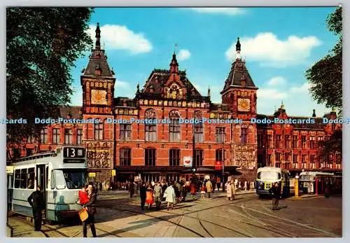 D320683 Amsterdam. Hauptbahnhof. Muva. PM. Deal. 1970