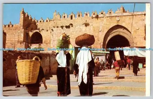 D316268 Jerusalem. Blick ins Innere des Damaskustors. Colorama Ltd. Jerusalem. Heilige