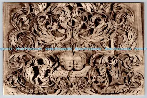 D316498 Petworth House. Sussex. Grinsende Gibbons. J. Whitaker. The National Trus