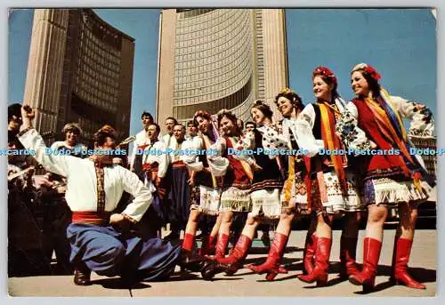 D320927 Toronto. Konzert Massey Hall. Einige Mitglieder des Shewchenko Ensembles. H