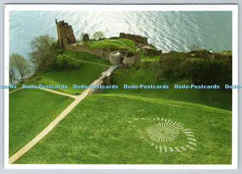 D316570 Big Brother. Steinskulptur. Urquhart Castle. Loch Ness Inverness. Hict