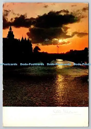 D321007 Paris. Le Palais de Justice et la Seine au soleil couchant. Albert Monie