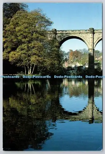 D321075 Eisenbahnbrücke in Knaresborough. Dalescape. David Green. Großbritannien.