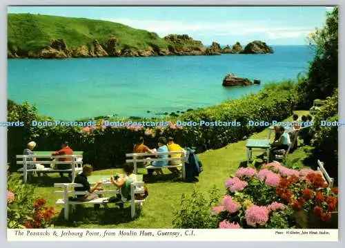 D316665 The Peastacks and Jerbourg Point. Von Moulin Huet. Guernsey. C.I.H.G