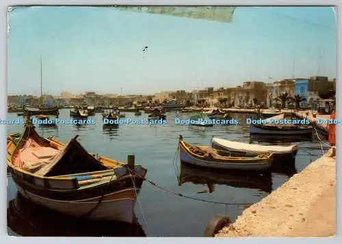 D316798 Marsaxlokk. Ein typischer Fischereihafen. Audio Visual Centre Ltd. Printex Ltd
