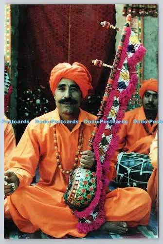 D321486 Pakistan. Musik genießen. Pakistan Reiseführer. Lahore. 1996. Post