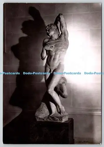 D321573 Paris. Musee du Louvre. Michael Angelos Sklave. Editions des Musees Natio