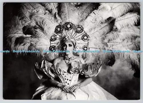 D324020 Brasilianerin fotografiert von Terence Donovan für die MasterCard Anzeige