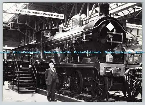 D324279 Railway Collection Ashford No 16. Bob Surtees posiert von S.E. und C.R.N