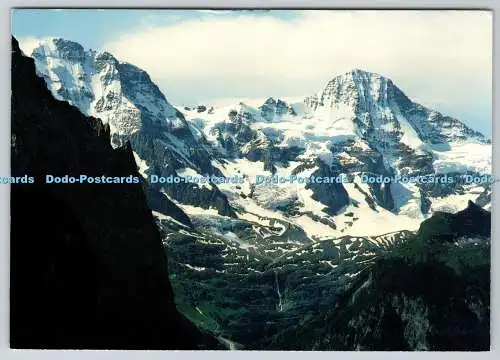 D325071 Schwarzmonch und Grosshorn. Breithorn und Schmadribach im Lauterbrunnent