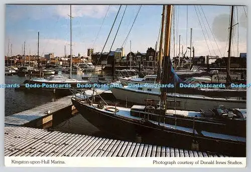 D325116 England. Yorkshire. Kingston upon Hull Marina. Donald Innes Studios. Den