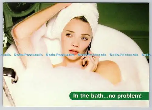 D325293 In der Badewanne. Kein Problem. Führer- und Fahrzeugführerscheinstelle. Abteilung