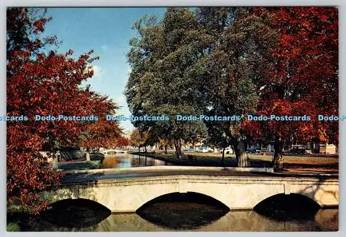 D334189 Bourton auf dem Wasser. Gloucestershire. J. Arthur Dixon. Newport. I.W.E