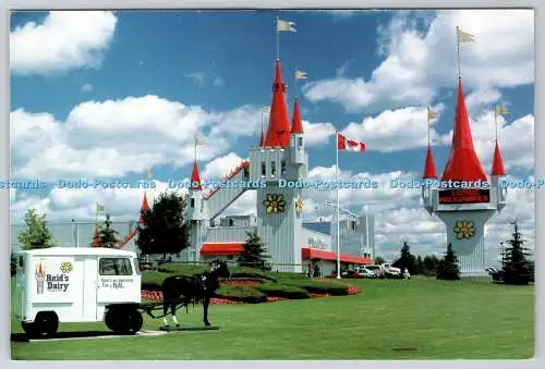 D328868 Ontario. Belleville. Reids Dairy. Hochmoderne Verarbeitungsmolkereianlage