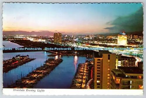 D328872 Honolulu Abendlichter und das Einkaufszentrum Ala Moana. Plastichrom.