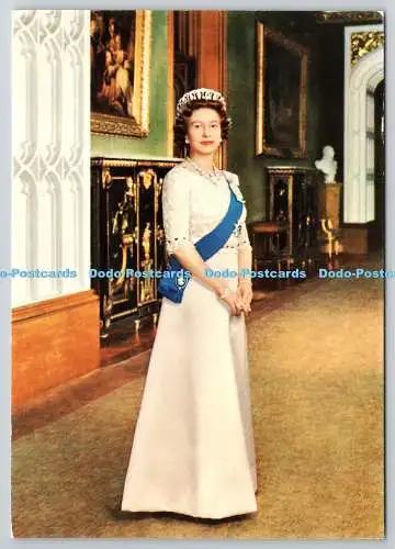 D326310 H.M. Queen Elizabeth II. Peter Grugeon F. R. P. S. John Hinde. Irland.