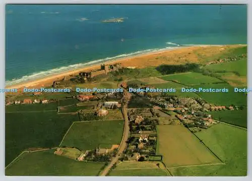 D334391 Bamburgh. Northumberland. Castle und Farne Islands. Aus der Bibliothek der