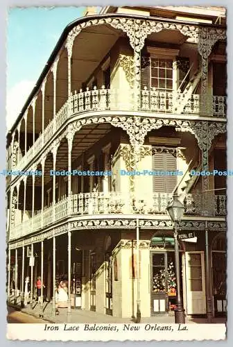D325593 Louisiana. New Orleans. Eisenspitzenbalkone bei Royal und St. Peter Stree
