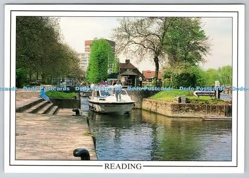 D33462 Lesung. Caversham Lock. E. T. W. Dennis. M. W. Sapiecha