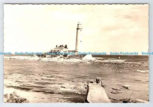 D334521 Whitley Bay. Leuchtturm St. Mary. Valentinstag. RP