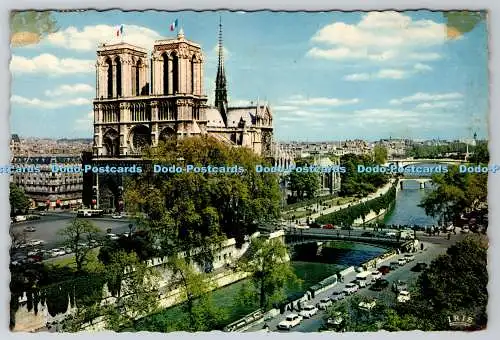 D331751 Paris. Notre Dame et la Seine. Chantal