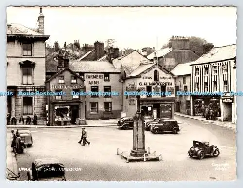 D334542 Ulverston. Das Kreuz. Bauernarme. Samenmist G. H. Mackereth. Frith