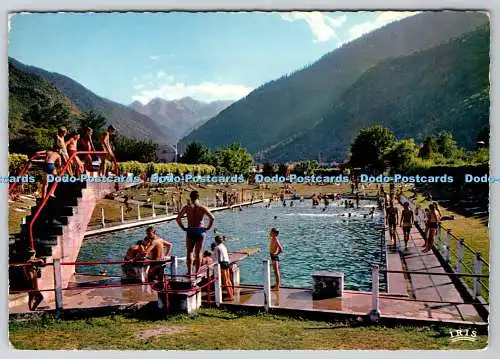 D331795 Luchon. La Reine des Pyrenees. La Piscine du Fond le Port de Venasque. M