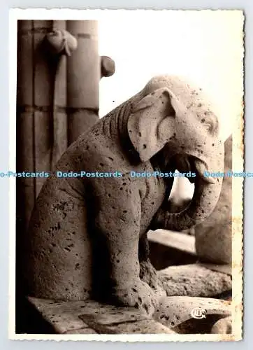 D334606 Paris. Les Chimeres de Notre Dame. L Elefant. G.A.L.F
