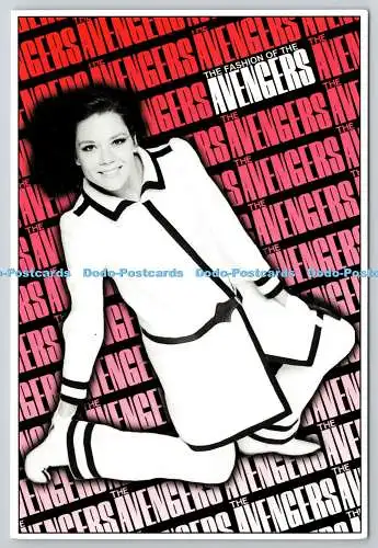 D326634 Die Mode der Avengers. Emma Peel. London Postcard Company. 1999 Ca
