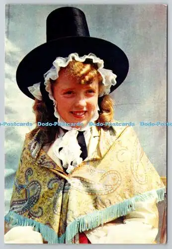 D325816 Mädchen im walisischen Nationalkleid. J. Arthur Dixon. Naturfarb-Fotogravu